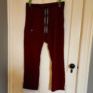 FIGS Kade Petite Cargo Scrub Pants-M